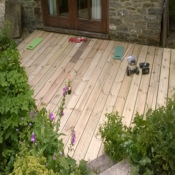decking fitted by DGM interiors