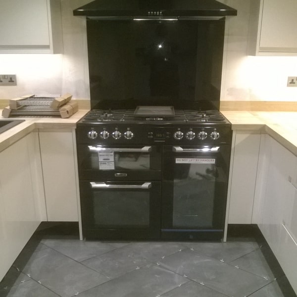 kitchen fitted in swindon